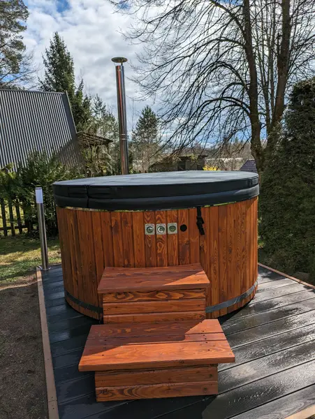 In The Woods Supraśl — ruska bania z drewnianą obudową